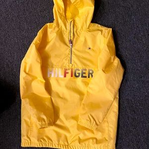 Like new Tommy Hilfiger wind breaker.